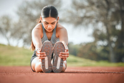 Pre and Post Workout Stretches to Avoid Injuries - BenchMark