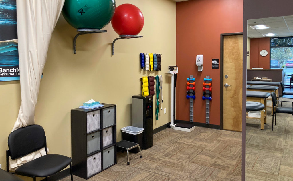 BenchMark physical therapy Hillsboro clinic interior