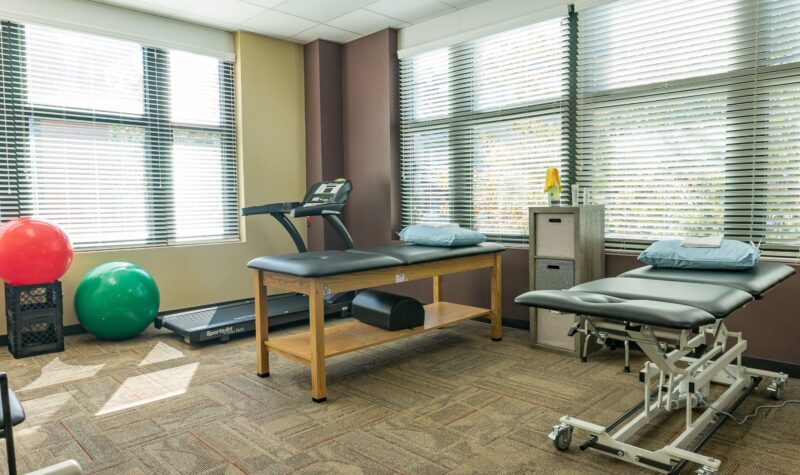 Electrical Stimulation Therapy in Charlotte, NC - Physical Therapy Center