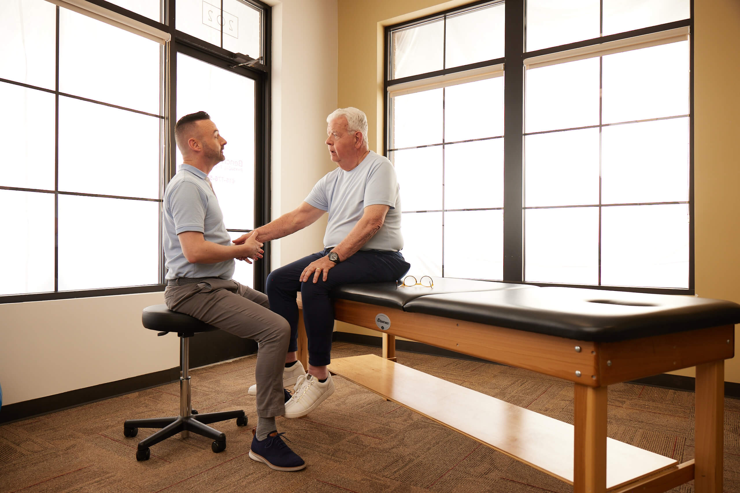 5-tips-how-to-choose-a-physical-therapist-benchmark-physical-therapy